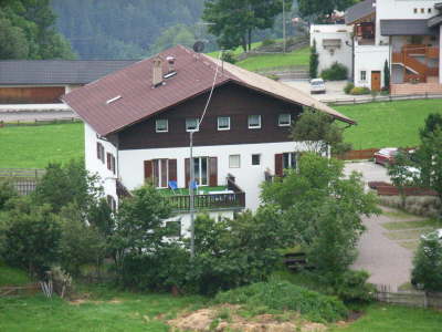 R0010945